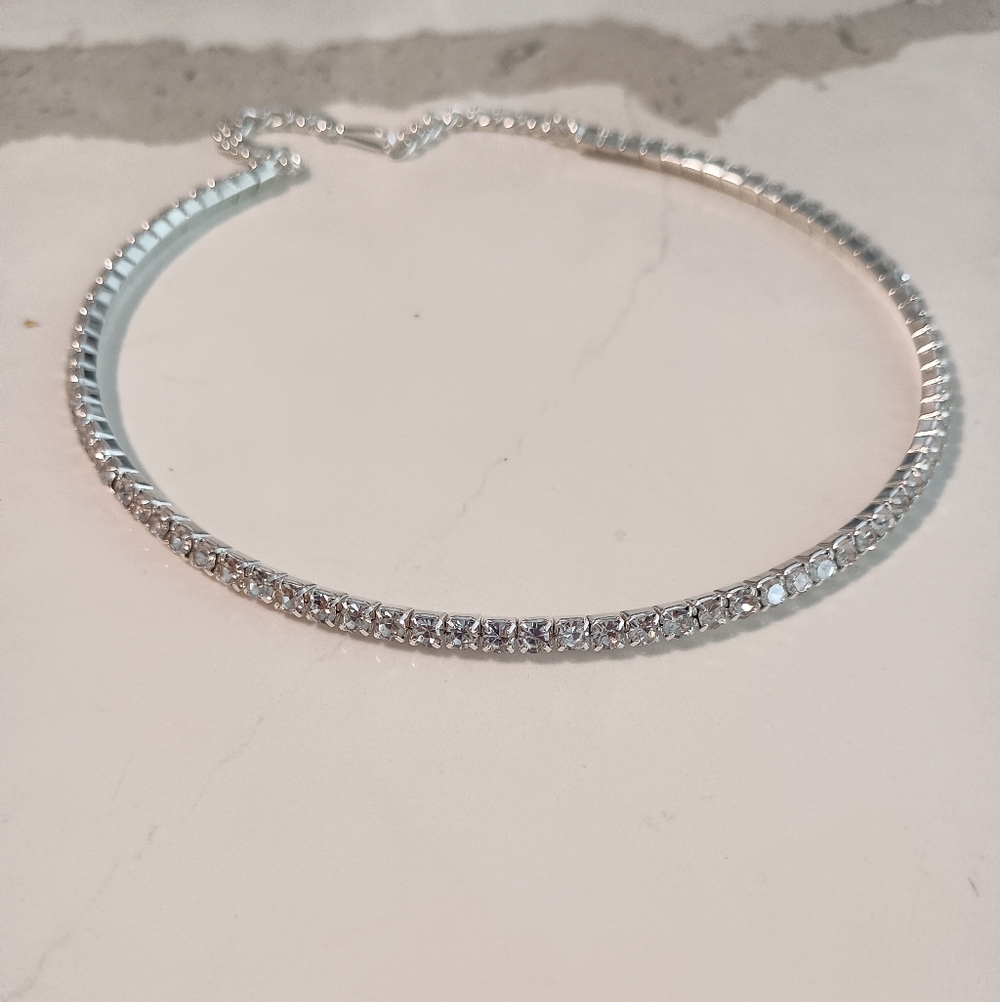 New Cubik Zirconia choker Silever necklace + Moissanite Bracelet As A Gift